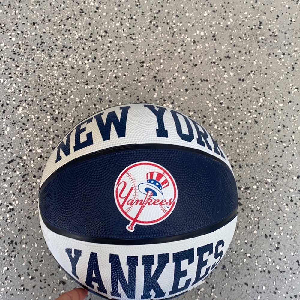 Yankees basketball